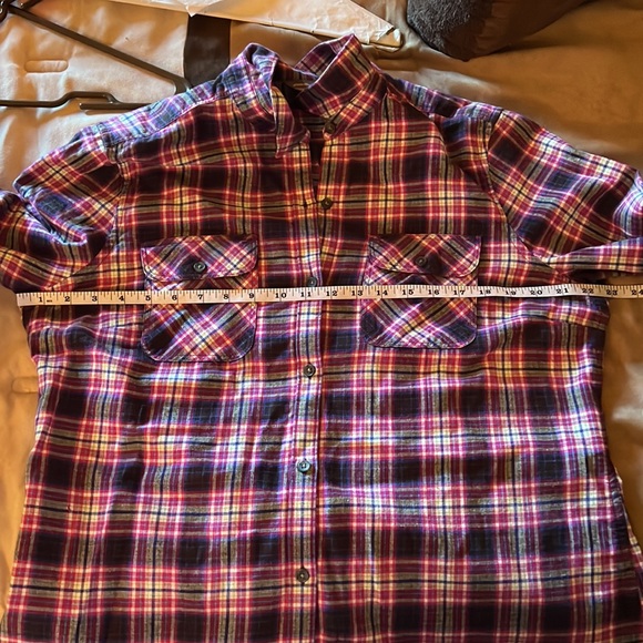 Eddie Bauer Ladies Flannel Shirt, XL - Picture 4 of 5